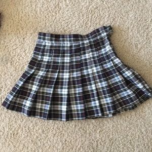 Black plaid skirt